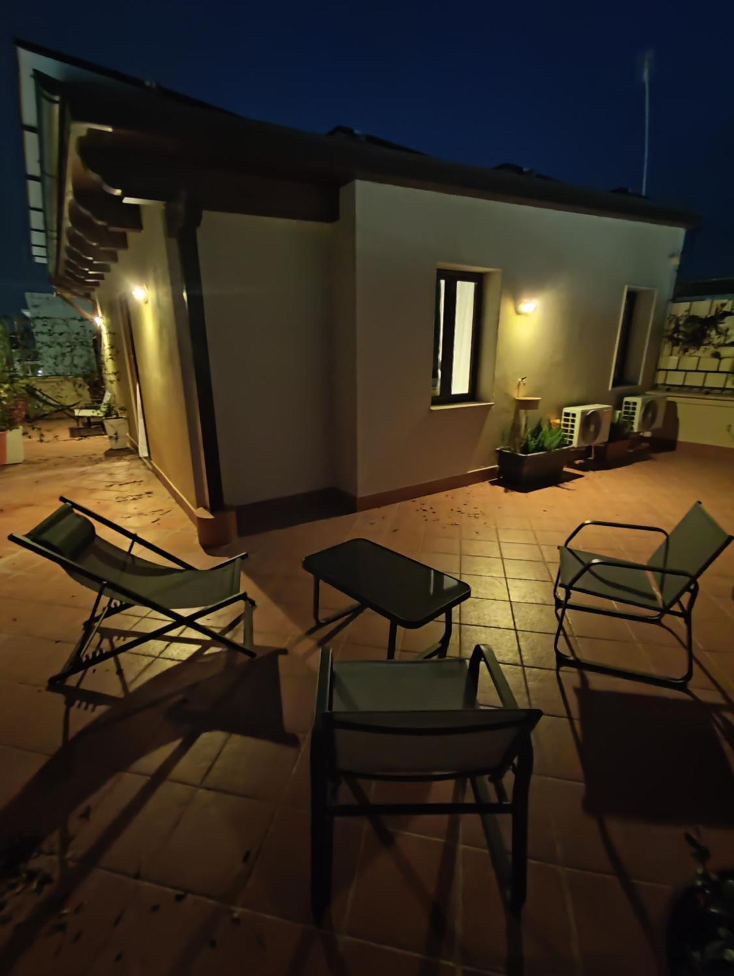 Trani Residence Exteriör bild